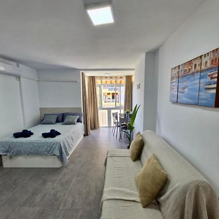 Fabuloso Estudio Iris - Benalmadena Luaran gambar